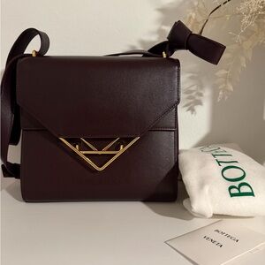 Authentic Bottega Veneta Clip Shoulder Bag